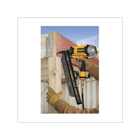 DEWALT | D51825 30 Clipped Head Framing Nailer, 2" - 3 - 1/2" (.113 to .131) Nail Capacity - Mississauga Hardware Centre Inc