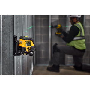 DEWALT DCLE14201GB USB Rechargeable Green Cross Line Laser Base Kit - Mississauga Hardware Centre Inc
