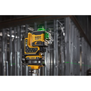 DEWALT DCLE34035D1 20V MAX* XR® Remote Control 360º Line Laser Kit - Mississauga Hardware Centre Inc