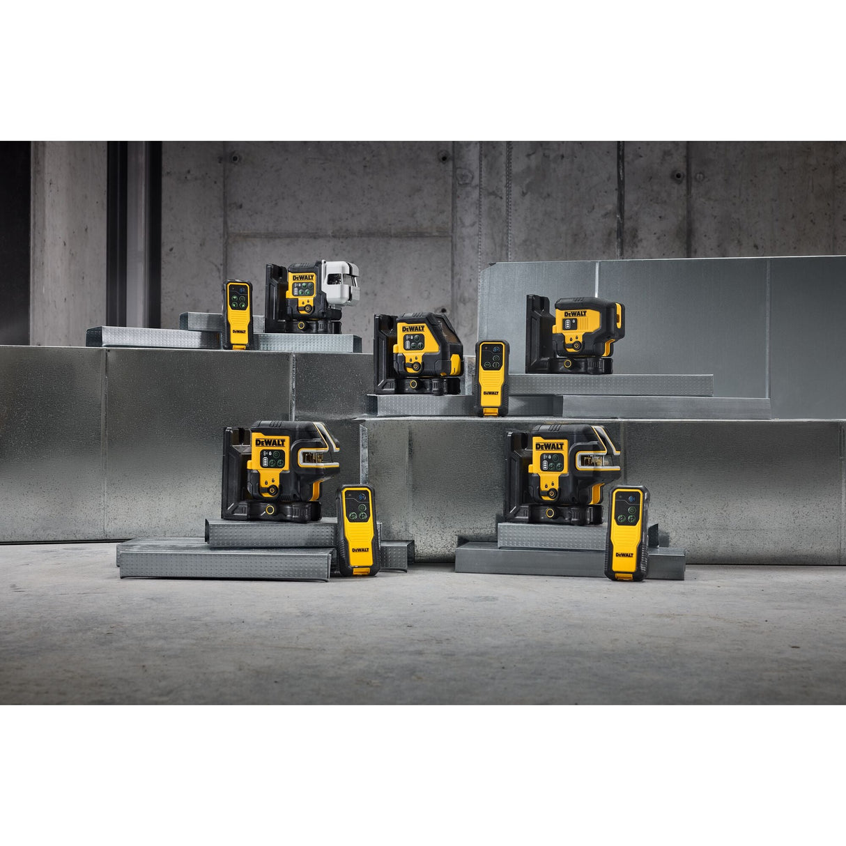 DEWALT DCLEAUSBRC2 Remote Control for USB Green Crossline and Spot Lasers DCLE14221G/GB & DCLE14251G/GB - Mississauga Hardware Centre Inc