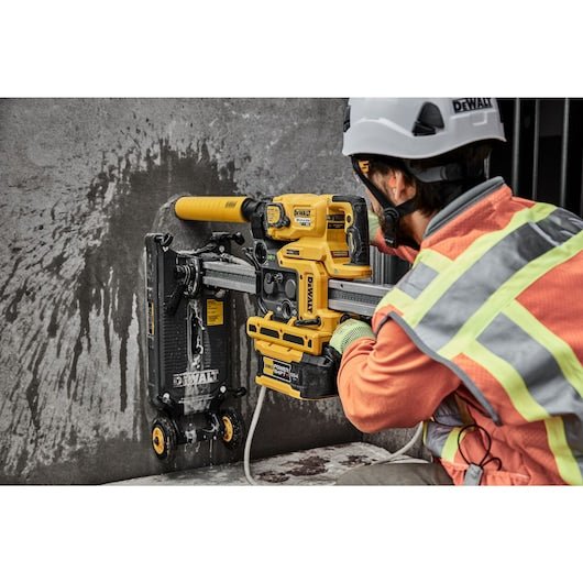 DEWALT DCPS150AG2 POWERSHIFT™ 6 - 3/8 in. Core Drill Stand Kit - Mississauga Hardware Centre Inc