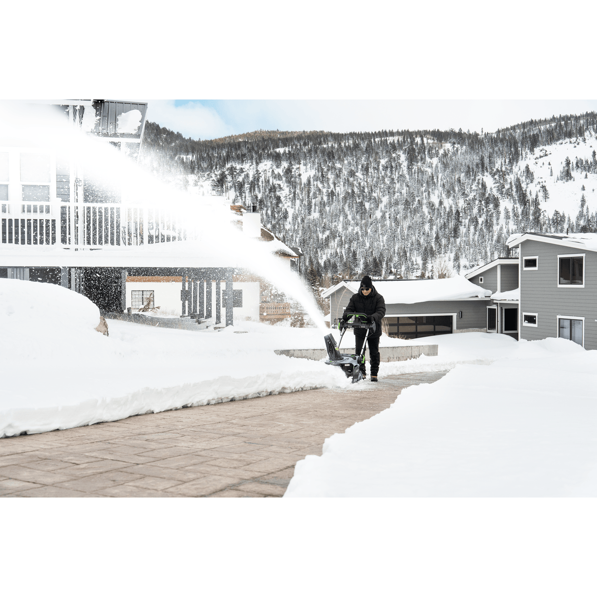 EGO SNT2134 POWER+ 21" Single - Stage Snow Blower with Peak Power™ with 2 x 6.0Ah Batteries and Dual Port Charger - Mississauga Hardware Centre Inc