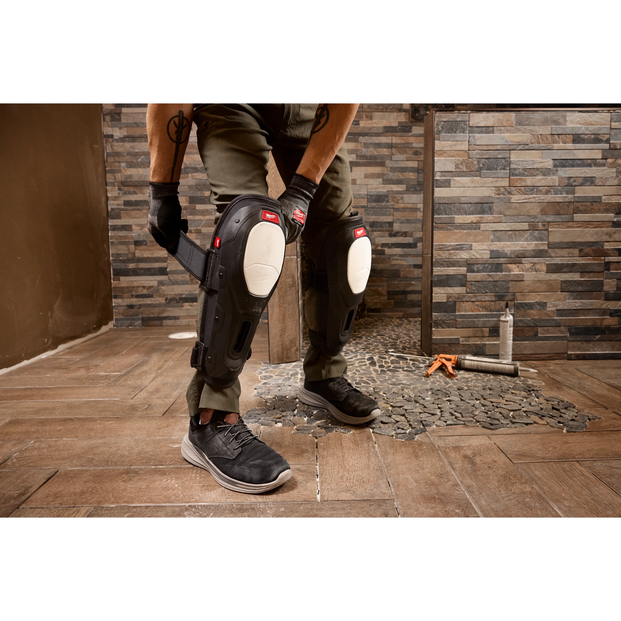 Milwaukee Dynamic Flooring Knee Pad standing application