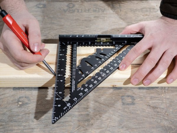 JOHNSON 7 - 1/4" Johnny Square® MACH - 1™ Smart Mark™ Rafter Square with Level Vial - Mississauga Hardware Centre Inc