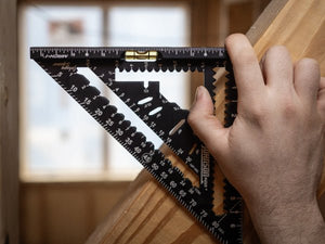 JOHNSON 7 - 1/4" Johnny Square® MACH - 1™ Smart Mark™ Rafter Square with Level Vial - Mississauga Hardware Centre Inc