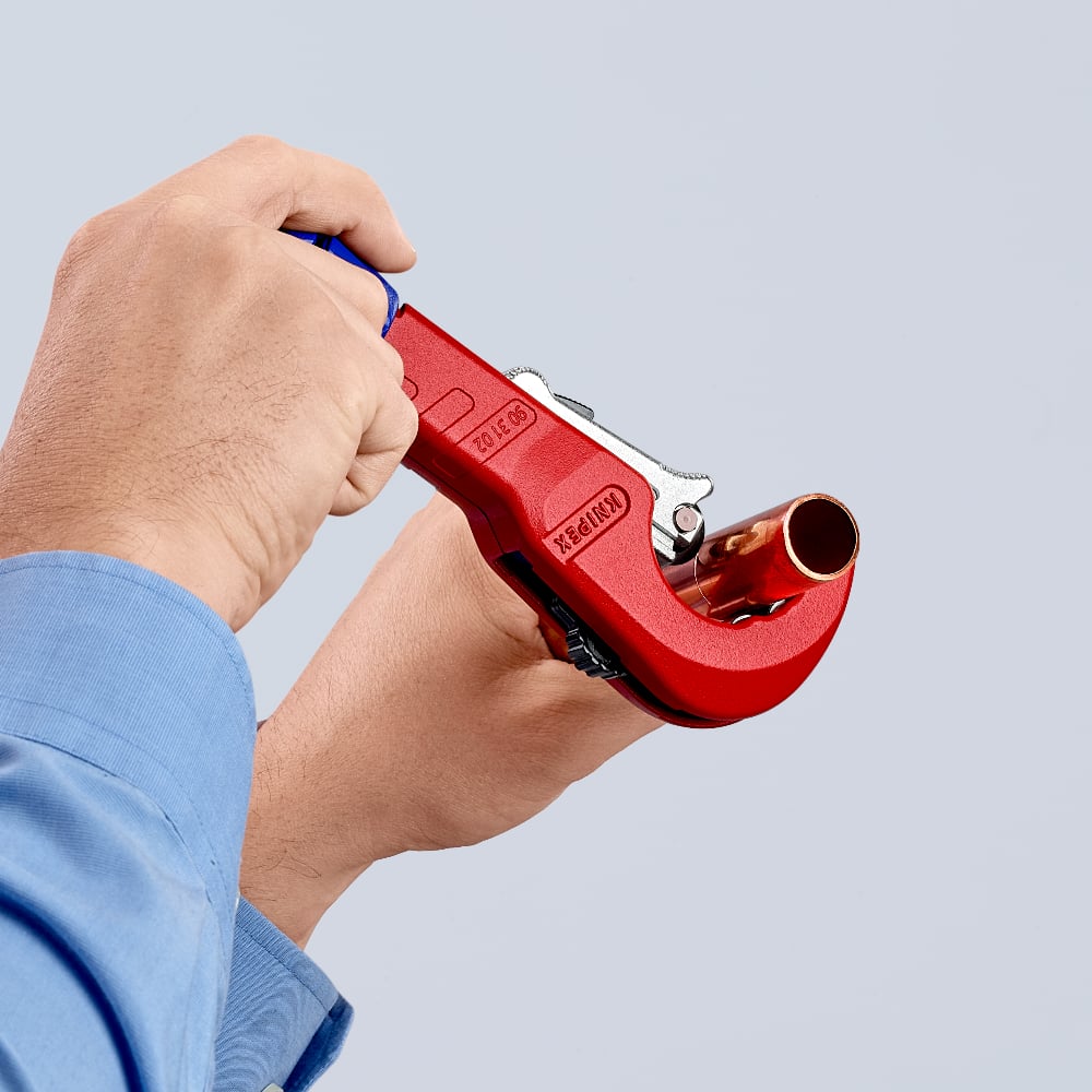 KNIPEX PIPE CUTTER - Mississauga Hardware Centre Inc