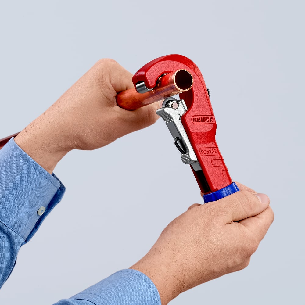 KNIPEX PIPE CUTTER - Mississauga Hardware Centre Inc