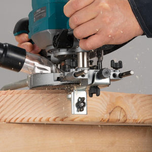 Makita RP001GZ01 40Vmax XGT Brushless Plunge Router - Mississauga Hardware Centre Inc