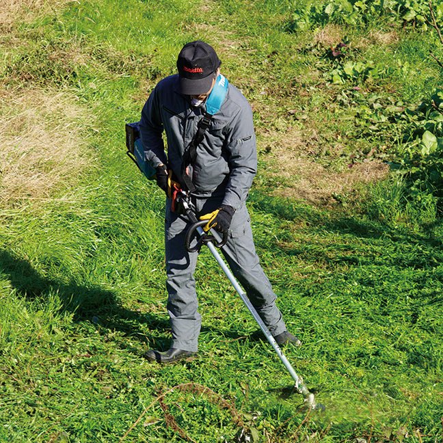 Makita UR014GZ01 40Vmax XGT Brushless 17 - 3/4" Line Trimmer - Tool Only - Mississauga Hardware Centre Inc