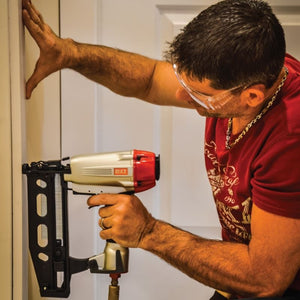 MAX NF565A/16 16ga Straight Finish Nailer up to 2 - 1/2in - Mississauga Hardware Centre Inc