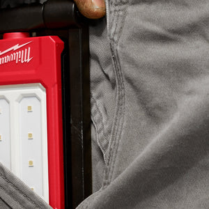 Milwaukee 2013R Milwaukee® Rechargeable Low - Profile Magnetic Task Light - Mississauga Hardware Centre Inc