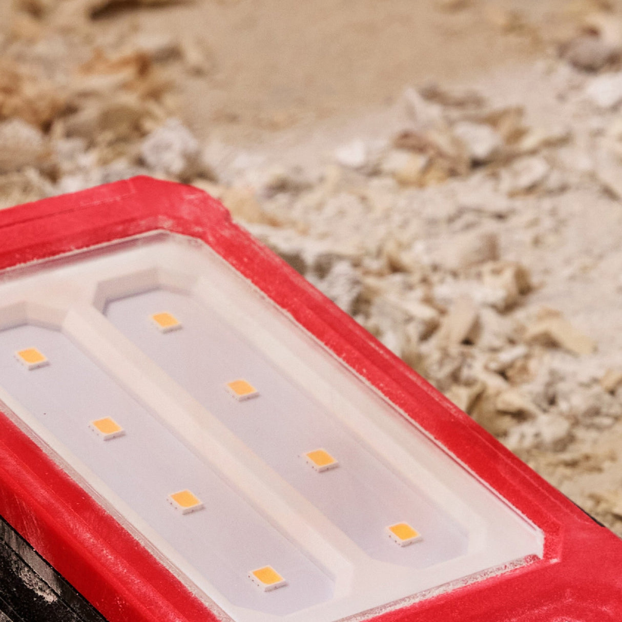 Milwaukee 2013R Milwaukee® Rechargeable Low - Profile Magnetic Task Light - Mississauga Hardware Centre Inc