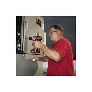 Milwaukee | 2601 - 22 18V Lithium - Ion Compact Drill Driver Kit - Mississauga Hardware Centre Inc