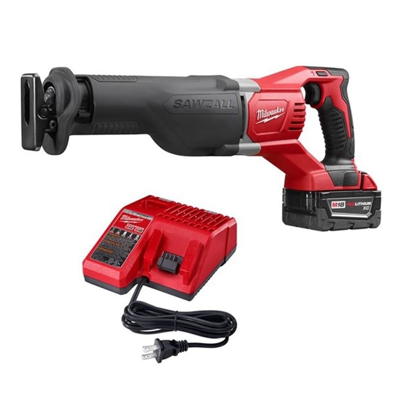 Milwaukee 2621 - 21P M18 SAWZALL Reciprocating Saw Kit w/5 AMP battery - Mississauga Hardware Centre Inc