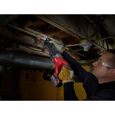 Milwaukee 2621 - 21P M18 SAWZALL Reciprocating Saw Kit w/5 AMP battery - Mississauga Hardware Centre Inc