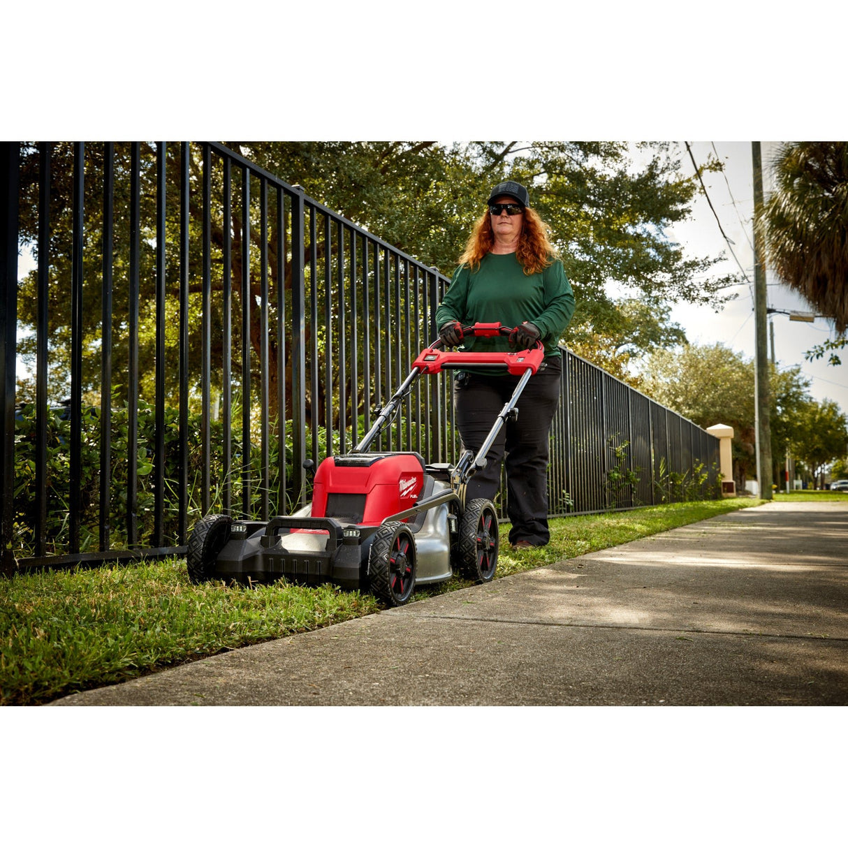 Milwaukee 2823 - 20 M18 FUEL™ 21" Self - Propelled Dual Battery Mower (Tool Only) - Mississauga Hardware Centre Inc