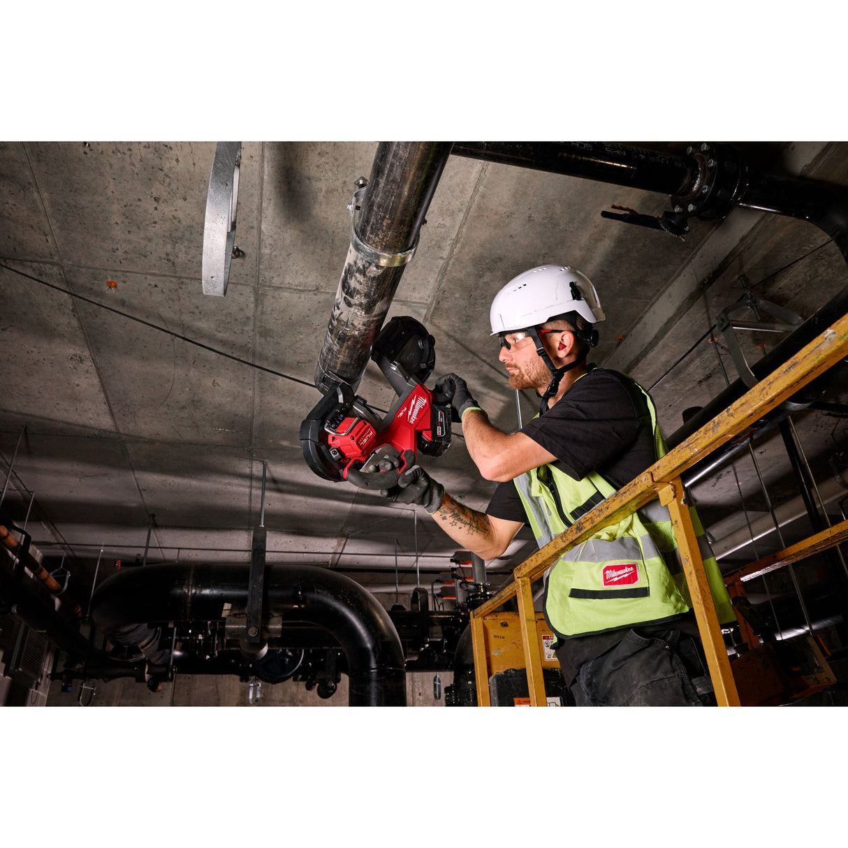 Milwaukee 2929 - 22 M18 FUEL™ Deep Cut Band Saw Kit - Mississauga Hardware Centre Inc