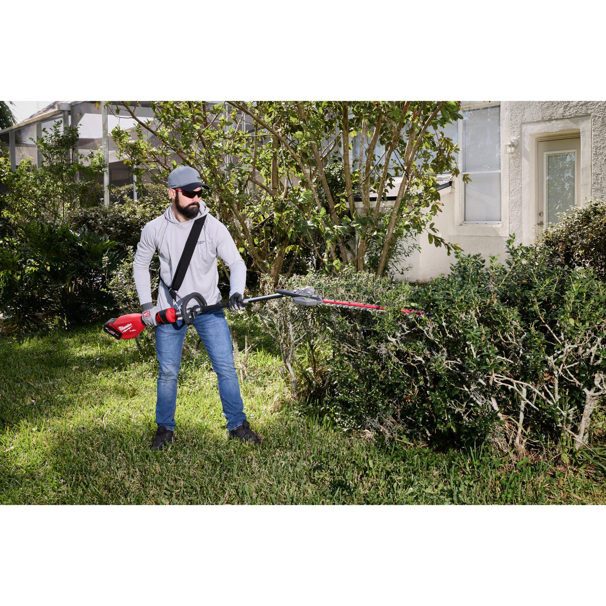 Milwaukee 3012 - 20 M18 FUEL™ Pole Articulating Hedge Trimmer - Mississauga Hardware Centre Inc