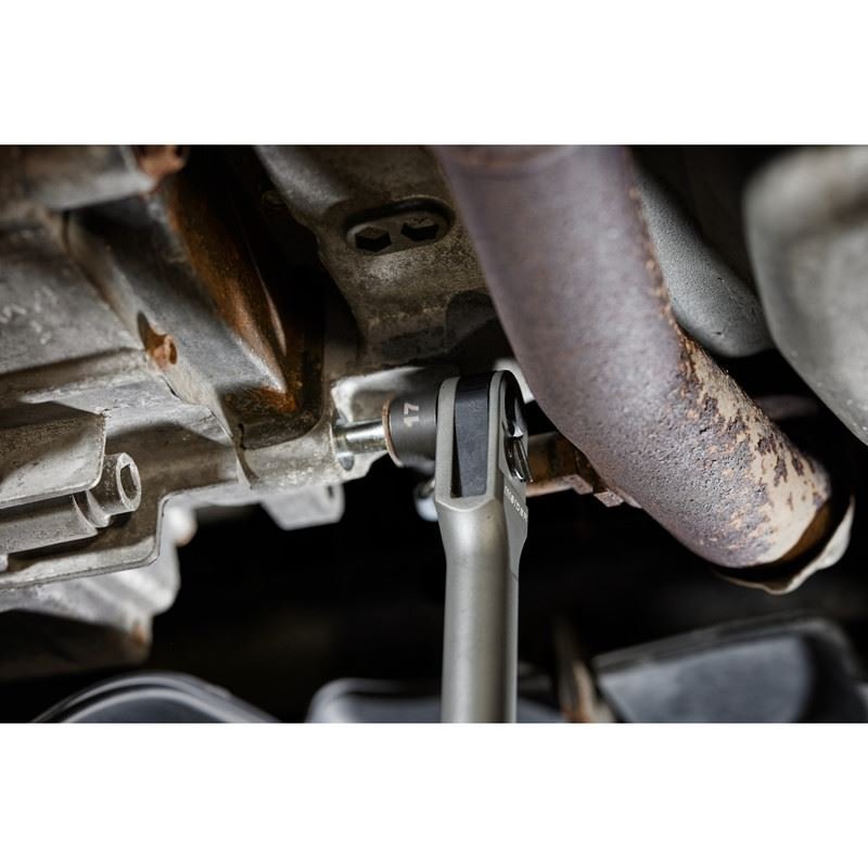 Milwaukee 3050 - 21 M12 FUEL INSIDER Extended Reach Box Ratchet - Mississauga Hardware Centre Inc