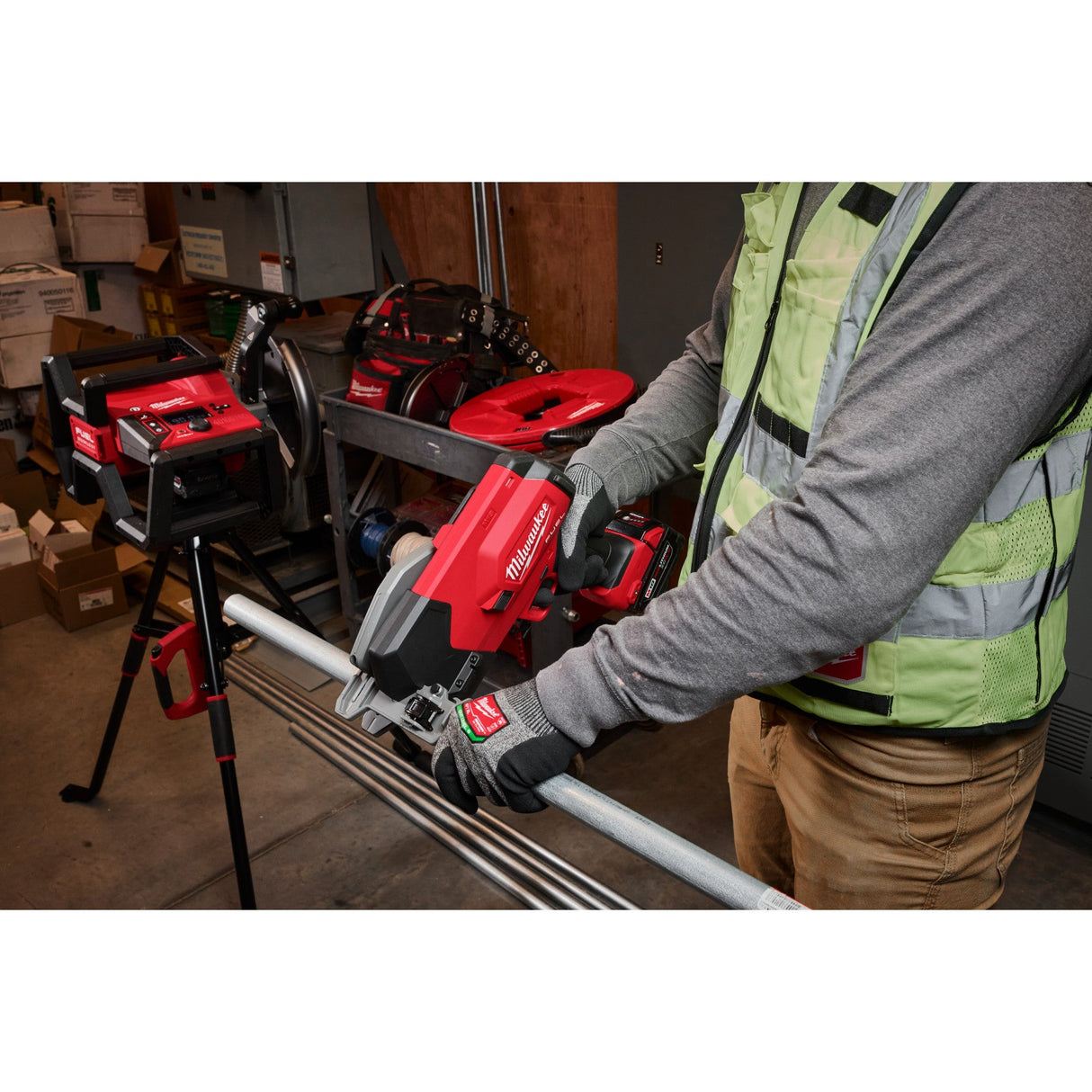 Milwaukee 3469 - 20 M18 FUEL™ ½” - 1” Steel Pipe Cutter - Mississauga Hardware Centre Inc