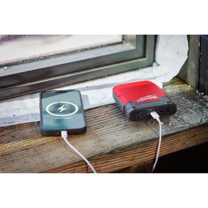 Milwaukee 48 - 11 - 2330 Heated Gear Power Source w/ App Control - Mississauga Hardware Centre Inc