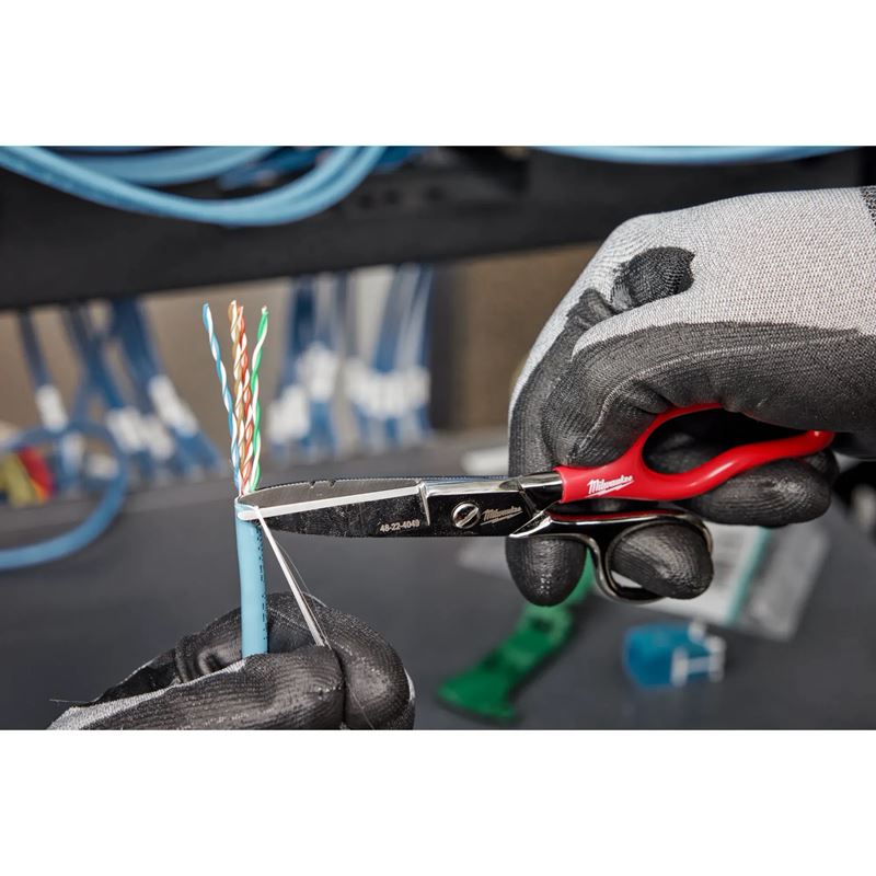 Milwaukee | 48 - 22 - 4049 Electrician Scissors with Extended Handle - Mississauga Hardware Centre Inc