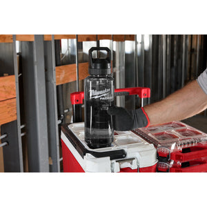 Milwaukee 48 - 22 - 8373R PACKOUT™ 48oz Bottle with Chug Lid - Black - Mississauga Hardware Centre Inc