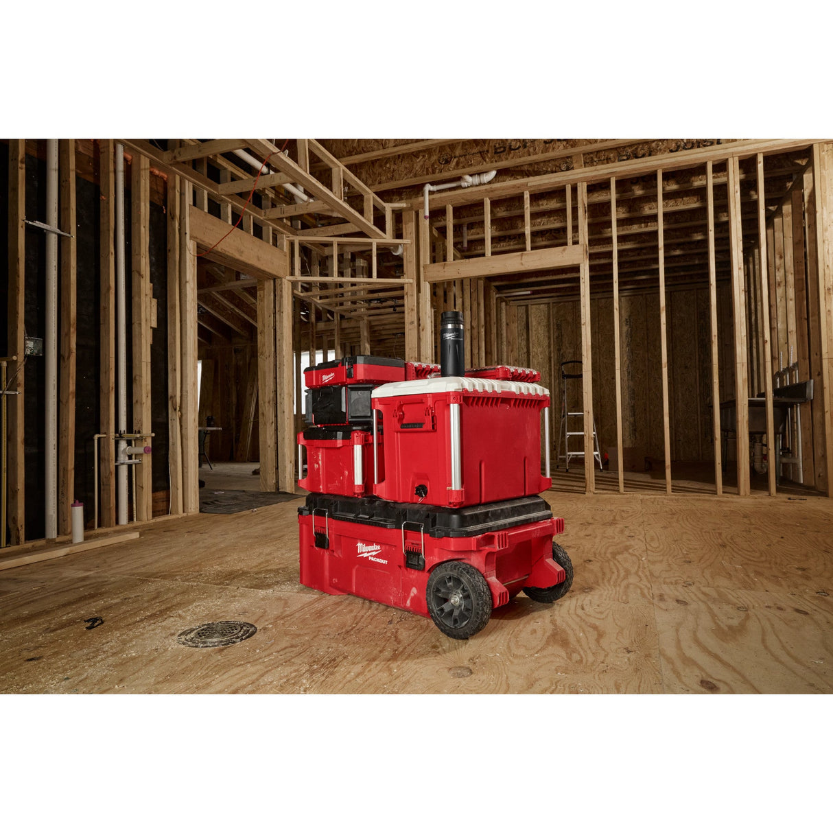 Milwaukee 48 - 22 - 8395B PACKOUT™ 18oz Insulated Bottle with Sip Lid - Mississauga Hardware Centre Inc