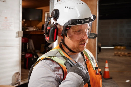 Milwaukee BOLT™ 24dB Earmuffs official gallery image
