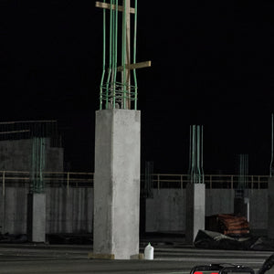 Milwaukee MXF040 - 1XC ROCKET™ Dual Power Compact Tower Light - Mississauga Hardware Centre Inc