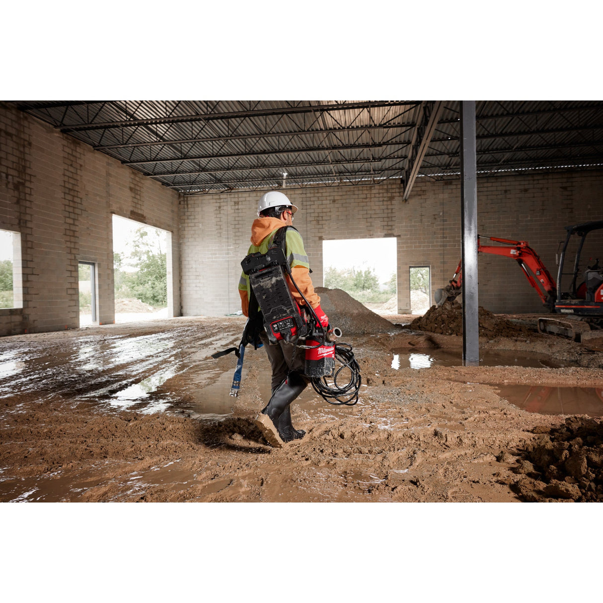 Milwaukee MXF211 - 1XC MX FUEL™ 1HP 2" Submersible Pump Kit - Mississauga Hardware Centre Inc