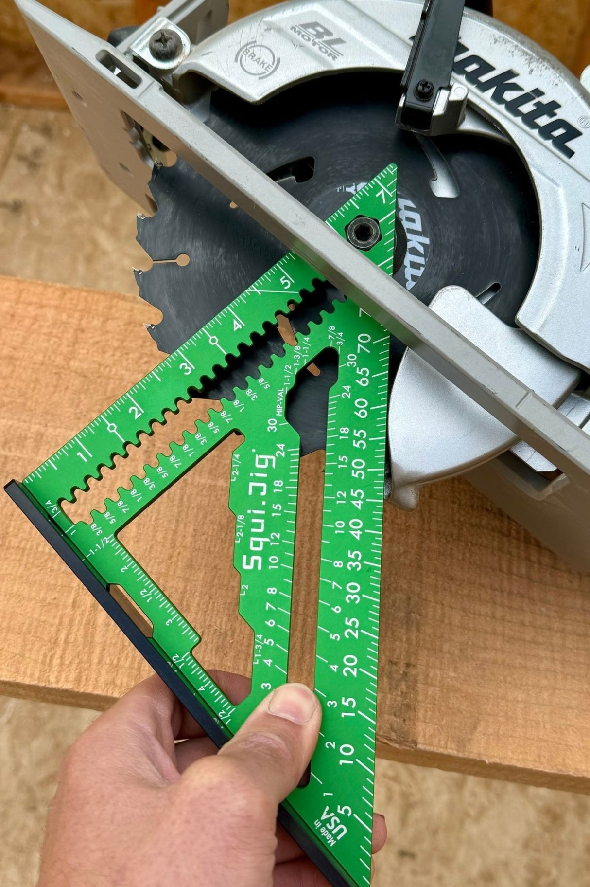 Squi.Jig Green Fusion 7.5 inch Pro Square w/ 3/16" Heel - Mississauga Hardware Centre Inc