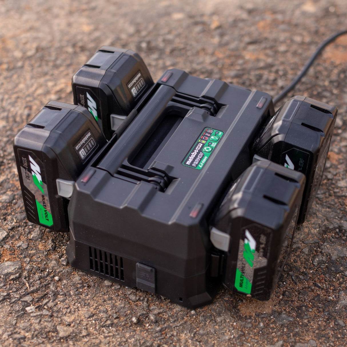 metabo HPT UC18YTSLM 4 Port 18V/36V Lithium Ion Battery Charger