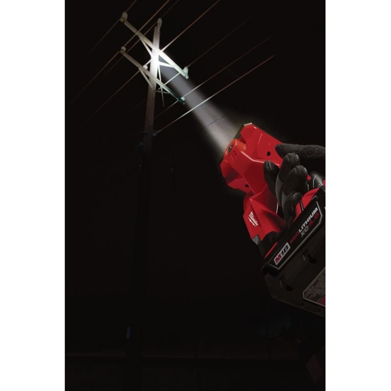 2354 - 21 M18 18 Volt Lithium - Ion Cordless Search Light Kit - Mississauga Hardware Centre IncMilwaukee2354-21