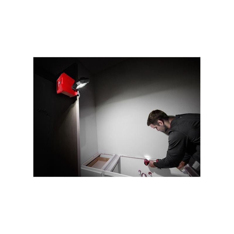 2365 - 20 M18 18 Volt Lithium - Ion Cordless Rover Mounting Flood Light - Tool Only - Mississauga Hardware Centre IncMilwaukee2365-20
