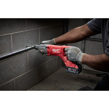 2713 - 22 M18 FUEL 18 Volt Lithium - Ion Brushless Cordless D - handle Rotary Hammer Kit - Mississauga Hardware Centre IncMilwaukee2713-22
