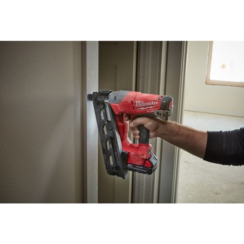 2742 - 20 M18 FUEL 18 Volt Lithium - Ion Brushless Cordless 16 Gauge Angle Finish Nailer - Tool Only - Mississauga Hardware Centre IncMilwaukee2742-20