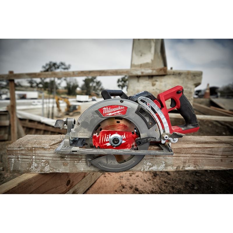 2830 - 21HD M18 FUEL 18 Volt Lithium - Ion Brushless Cordless Rear Handle 7 - 1/4 in. Circular Saw Kit - Mississauga Hardware Centre IncMilwaukee2830-21HD