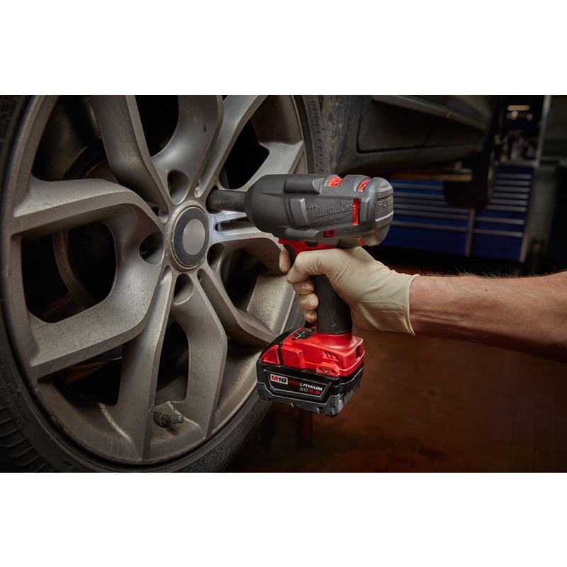 2861 - 22 M18 FUEL 18 Volt Lithium - Ion Brushless Cordless Mid - Torque Impact Wrench 1/2 in. Friction Ring - 5.0 Kit - Mississauga Hardware Centre IncMilwaukee2861-22