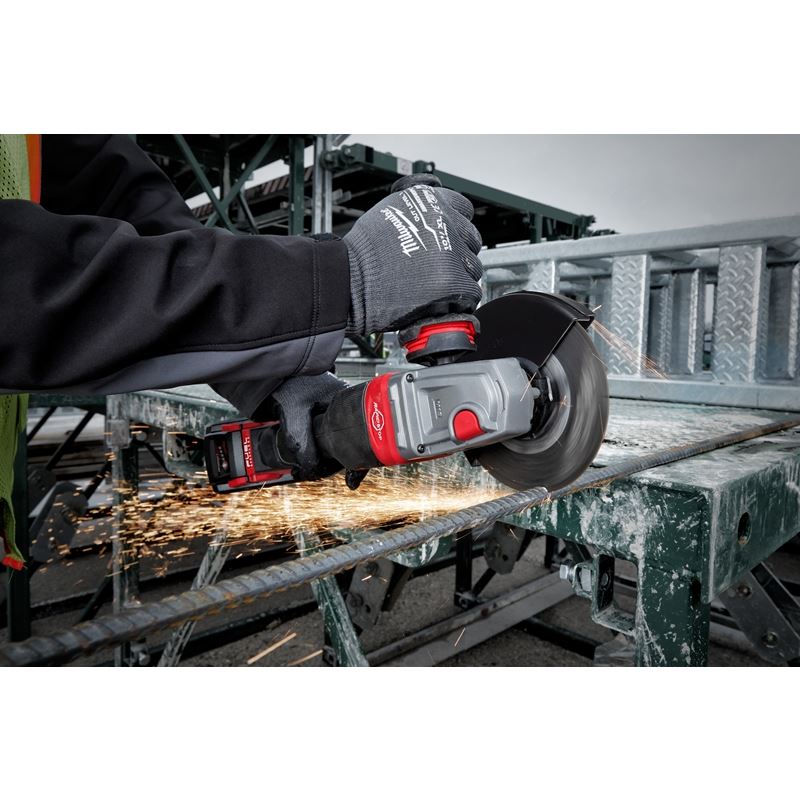 2980 - 20 M18 FUEL 18 Volt Lithium - Ion Brushless Cordless 4 - 1/2 in. - 6 in. No Lock Braking Grinder with Paddle Switch - Tool Only - Mississauga Hardware Centre IncMilwaukee2980-20