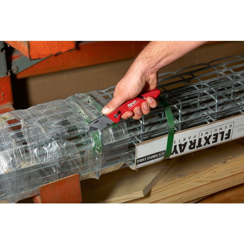 48 - 22 - 1901 FASTBACK Utility Knife - Mississauga Hardware Centre IncMilwaukee48-22-1901