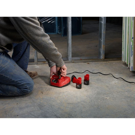 48 - 59 - 2401 M12 Lithium - Ion Battery Charger - Mississauga Hardware Centre IncMilwaukee48-59-2401