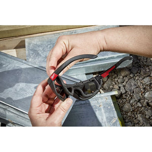 48 - 73 - 2045 Polarized High Performance Safety Glasses with Gasket - Mississauga Hardware Centre IncMilwaukee48-73-2045