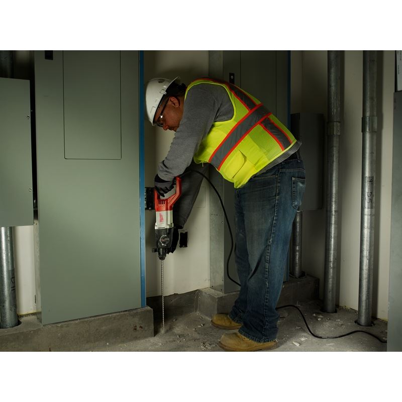 5262 - 21 1 in. SDS Plus Rotary Hammer Kit - Mississauga Hardware Centre IncMilwaukee5262-21