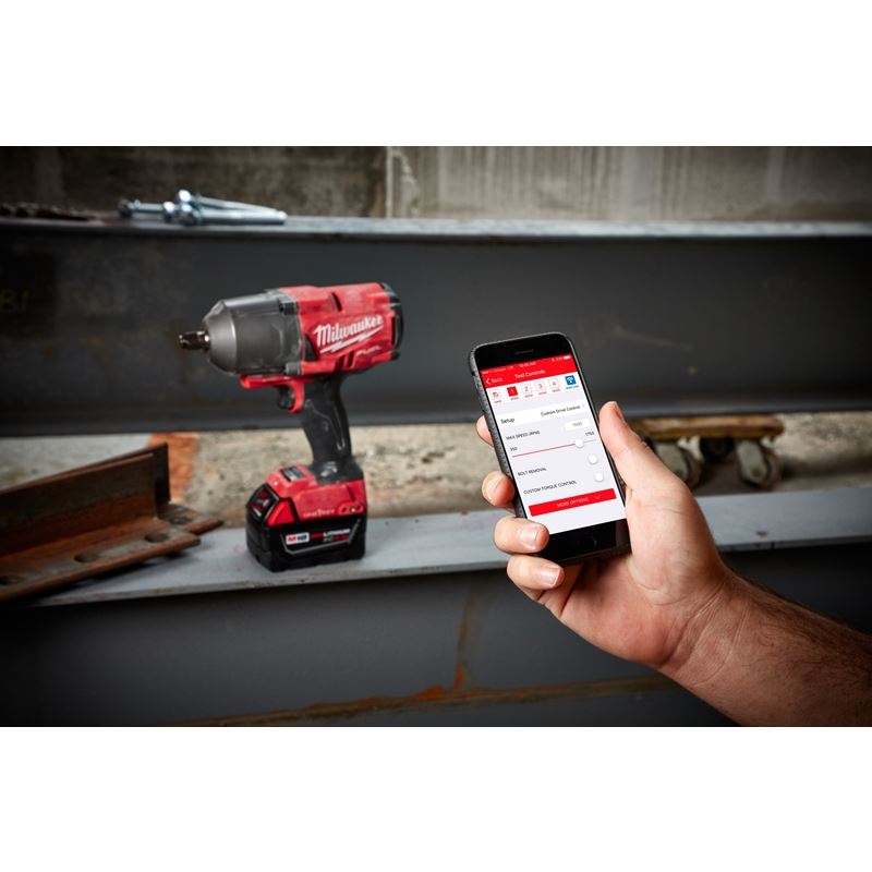 Milwaukee M18 FUEL w/ ONE-KEY High Torque Impact Wrench 1/2" Friction Ring Kit