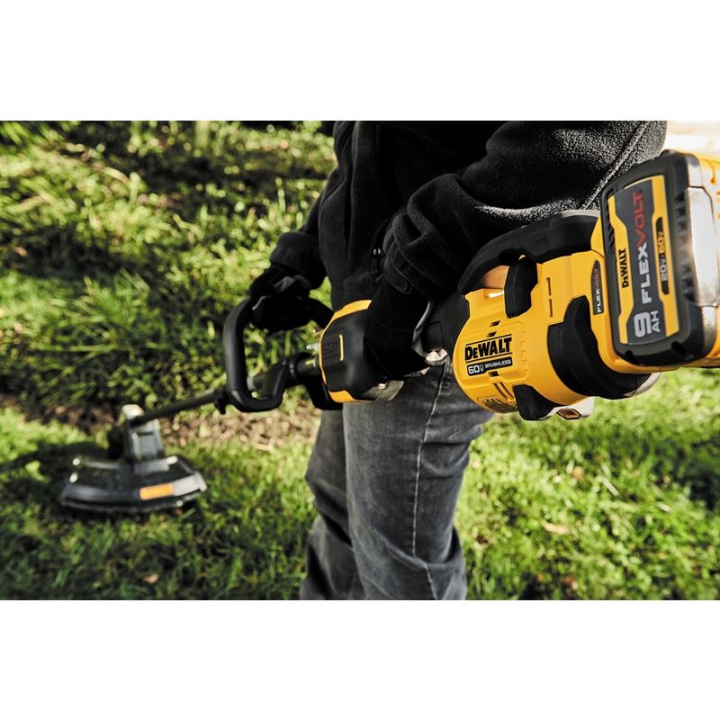 DeWalt DCST972X1 60V MAX 17 IN. BRUSHLESS ATTACHMENT CAPABLE STRING TRIMMER KIT