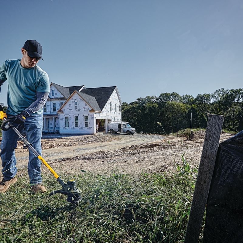DEWALT DCST970X1S FLEXVOLT 60V MAX* Cordless String Trimmer Kit