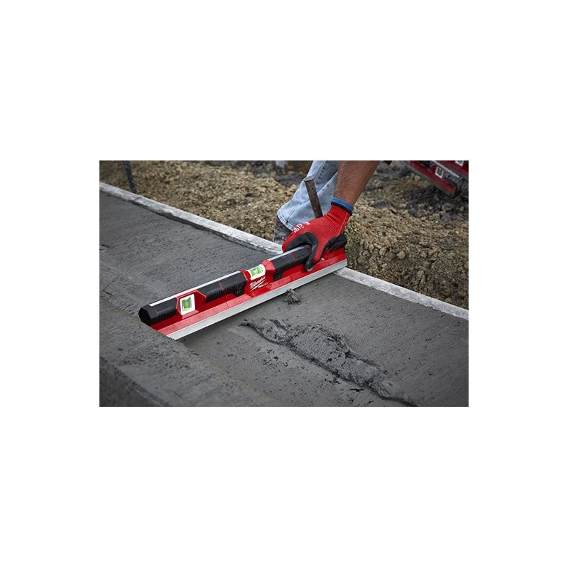 Milwaukee MLCON24 24" REDSTICK Concrete Level