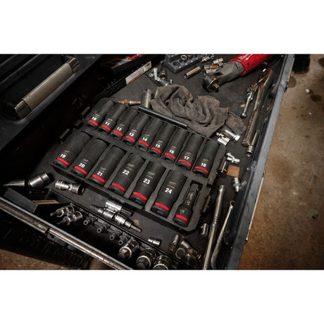 Milwaukee 49-66-6818 SHOCKWAVE Impact Duty Socket 1/2in Dr 16PC MM TRAY Set
