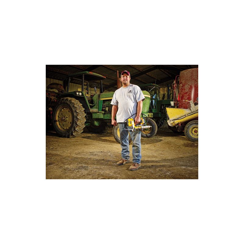 DEWALT | DCGG571M1 20V MAX* Lithium-Ion Grease Gun